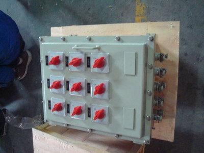 【特價銷售照明配電箱、配電柜、無功補償柜】價格,廠家,圖片,無功補償裝置,瑞安市恒安電氣-